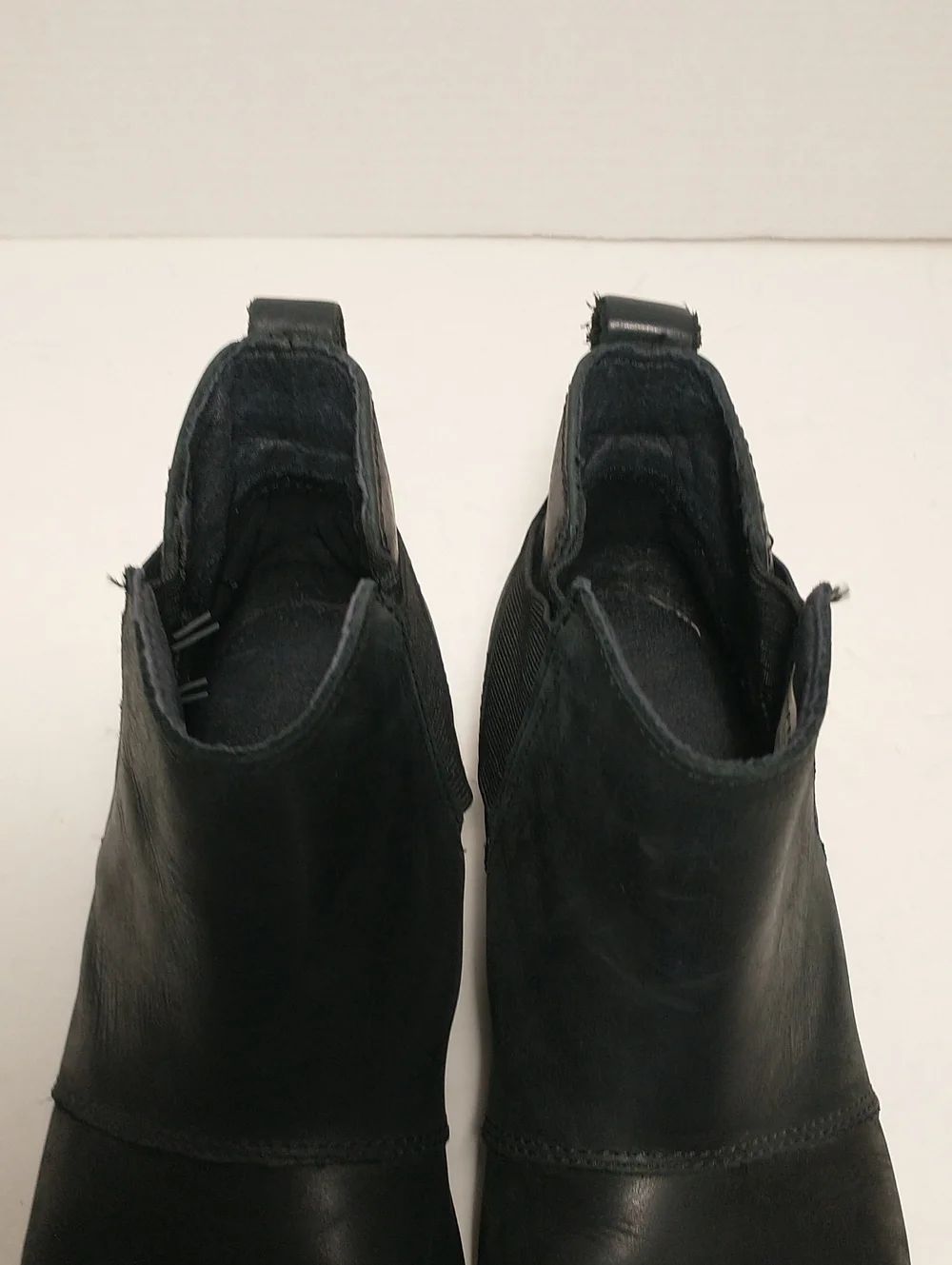 Sorel Emelie Chelsea Leather Waterproof Boot, Black, Women Size 9.5, Seam Sealed